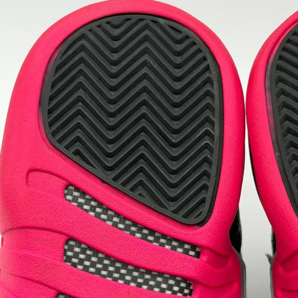 Jordan 12 Retro GS Black Deadly Hyper Pink 510815-026 4.5Y 6W